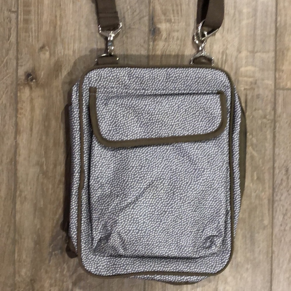 NWOT! - THIRTY-ONE Crossbody Bag - Picture 2 of 15